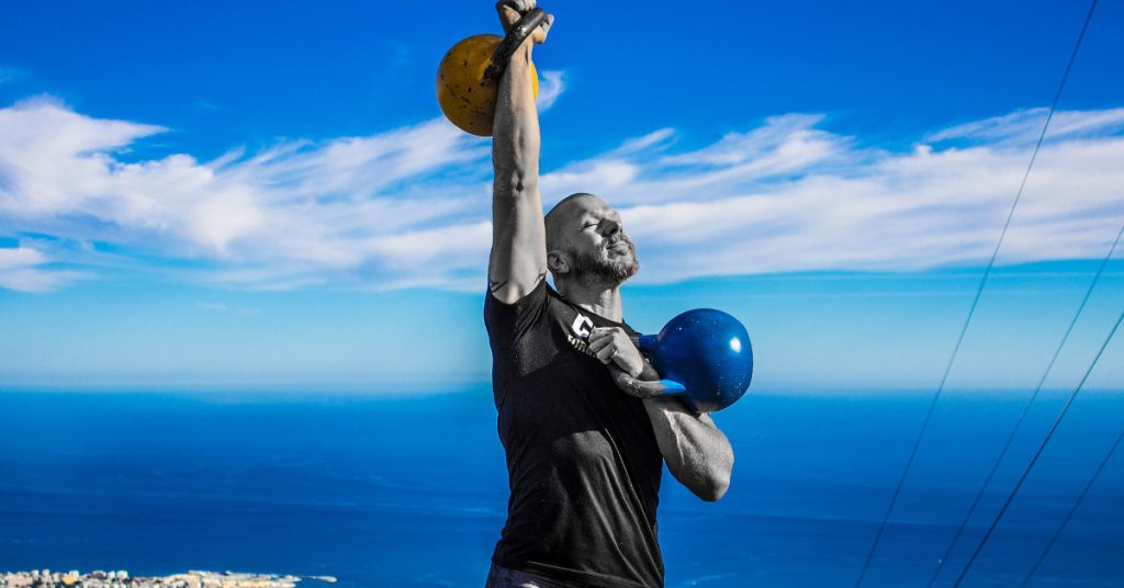 kettlebell beneficios pes rus girya crosfit training